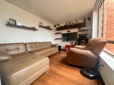 Apartamento de 3 alcobas en venta en Mazuren Colina, Bogotá, 150 m² · foto 2 de 19