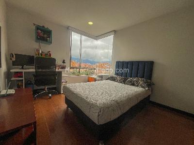 Apartamento de 3 alcobas en venta en Mazuren Colina, Bogotá, 150 m² · foto 6 de 19
