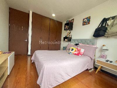 Apartamento de 3 alcobas en venta en Mazuren Colina, Bogotá, 150 m² · foto 10 de 19