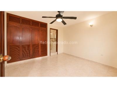 Apartamento en venta en Los Alcazares, Santa Marta · foto 3 de 8