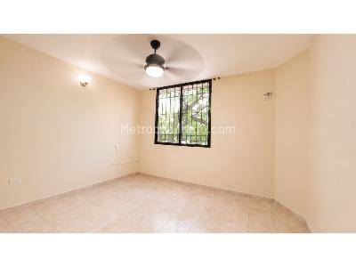 Apartamento en venta en Los Alcazares, Santa Marta · foto 4 de 8