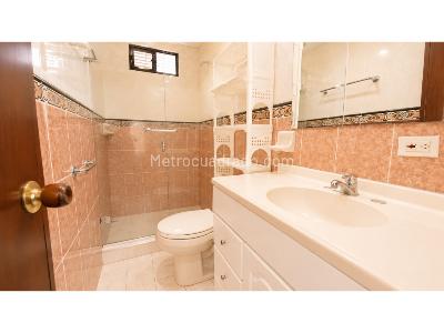 Apartamento en venta en Los Alcazares, Santa Marta · foto 5 de 8