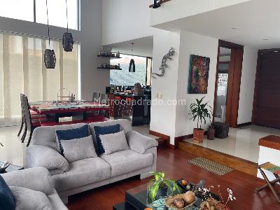 Casa de 3 alcobas en venta en Badalona, Cajicá, 284 m² · foto 7 de 20
