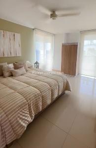 Apartamento de 3 alcobas en venta en Crespo, Cartagena, 197 m² · foto 2 de 20