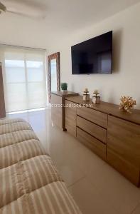 Apartamento de 3 alcobas en venta en Crespo, Cartagena, 197 m² · foto 3 de 20