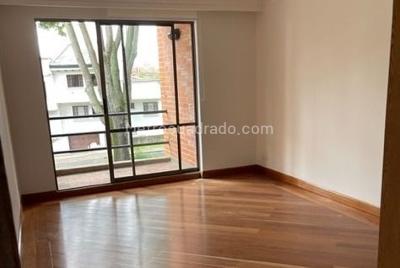 Apartamento de 3 alcobas en arriendo en Santa Ana Oriental Usaquen, Bogotá, 220 m² · foto 20 de 20
