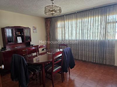 Casa de 5 alcobas en venta en Suramerica, Bogotá, 369 m² · foto 13 de 18