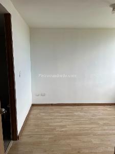 Apartamento de 2 alcobas en venta en Panamericana, Manizales, 70 m² · foto 11 de 19