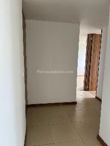 Apartamento de 2 alcobas en venta en Panamericana, Manizales, 70 m² · foto 6 de 19