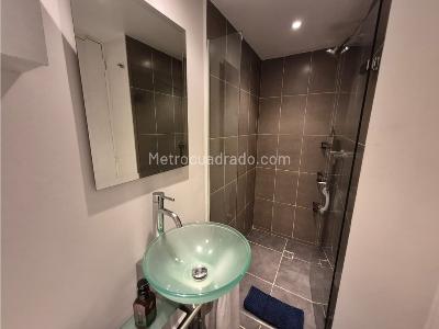 Apartamento de 3 alcobas en venta en Poblado Loma De San Julian, Medellín, 88 m² · foto 5 de 14
