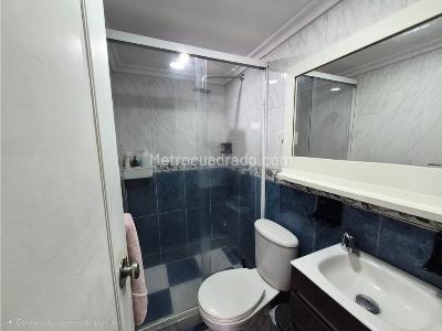 Apartamento de 3 alcobas en venta en Envigado Sector Primavera, Envigado, 60 m² · foto 6 de 8