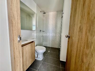 Apartamento de 3 alcobas en venta en Camino Verde, Envigado, 62 m² · foto 11 de 20