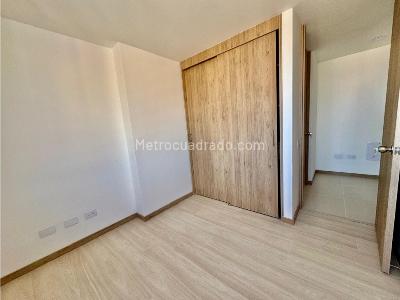 Apartamento de 3 alcobas en venta en Camino Verde, Envigado, 62 m² · foto 13 de 20