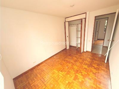Apartamento de 3 alcobas en venta en El Poblado Castropol, Medellín, 95 m² · foto 9 de 12