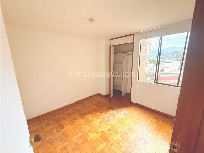 Apartamento de 3 alcobas en venta en El Poblado Castropol, Medellín, 95 m² · foto 10 de 12