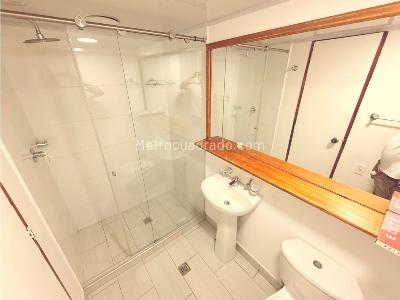 Apartamento de 3 alcobas en venta en El Poblado Castropol, Medellín, 95 m² · foto 12 de 12