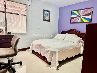 Apartamento de 3 alcobas en venta en Laureles, Medellín, 161 m² · foto 17 de 20