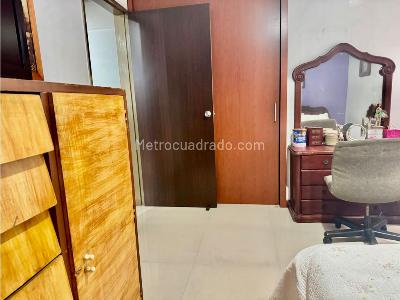 Apartamento de 3 alcobas en venta en Laureles, Medellín, 161 m² · foto 19 de 20