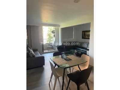 Apartamento de 3 alcobas en venta en El Poblado El Tesoro, Medellín, 75 m² · foto 2 de 13