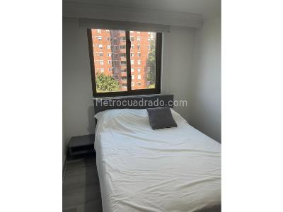Apartamento de 3 alcobas en venta en El Poblado El Tesoro, Medellín, 75 m² · foto 6 de 13