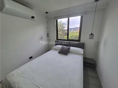 Apartamento de 3 alcobas en venta en El Poblado El Tesoro, Medellín, 75 m² · foto 9 de 13