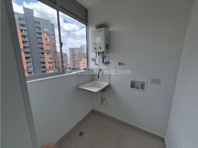 Apartamento de 3 alcobas en venta en Asdesillas, Sabaneta, 77 m² · foto 3 de 15