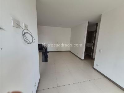 Apartamento de 3 alcobas en venta en Asdesillas, Sabaneta, 77 m² · foto 4 de 15