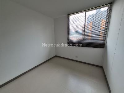 Apartamento de 3 alcobas en venta en Asdesillas, Sabaneta, 77 m² · foto 9 de 15