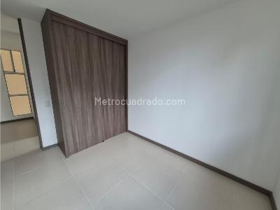 Apartamento de 3 alcobas en venta en Asdesillas, Sabaneta, 77 m² · foto 10 de 15