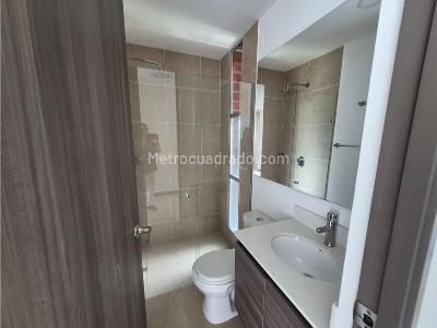 Apartamento de 3 alcobas en venta en Asdesillas, Sabaneta, 77 m² · foto 13 de 15