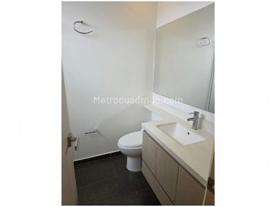 Apartamento de 2 alcobas en venta en Altos Del Poblado, Medellín, 78 m² · foto 9 de 10