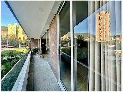 Apartamento de 1 alcoba en venta en Loma De Los Parra El Poblado, Medellín, 107 m² · foto 12 de 20