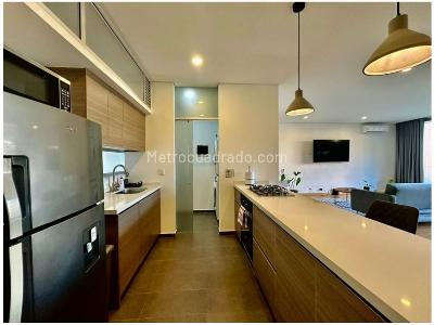 Apartamento de 1 alcoba en venta en Loma De Los Parra El Poblado, Medellín, 107 m² · foto 3 de 20