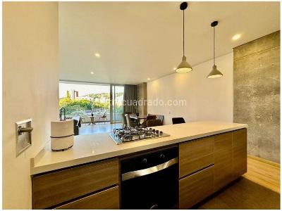 Apartamento de 1 alcoba en venta en Loma De Los Parra El Poblado, Medellín, 107 m² · foto 4 de 20