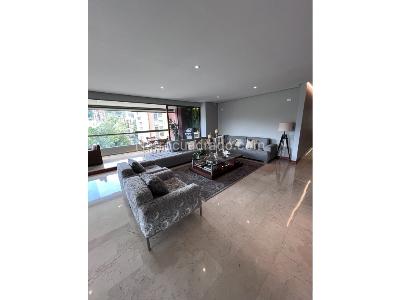 Apartamento de 3 alcobas en venta en Poblado Las Lomas I, Medellín, 320 m² · foto 3 de 19