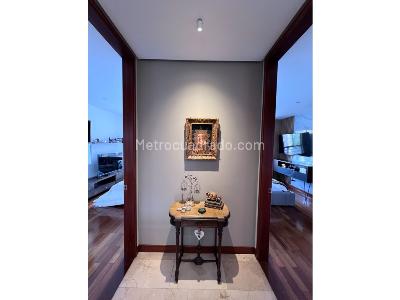 Apartamento de 3 alcobas en venta en Poblado Las Lomas I, Medellín, 320 m² · foto 9 de 19