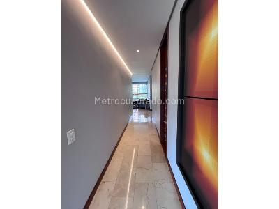 Apartamento de 3 alcobas en venta en Poblado Las Lomas I, Medellín, 320 m² · foto 10 de 19