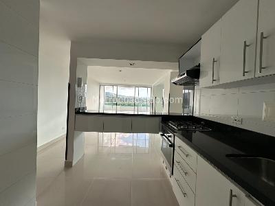 Apartamento en venta en Rio Frio, Floridablanca · foto 5 de 17