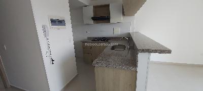 Apartamento de 2 alcobas en venta en Palomitas, Floridablanca, 56 m² · foto 7 de 18