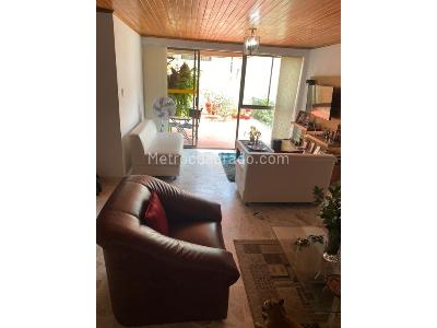 Apartamento de 3 alcobas en venta en Altos De Riomar, Barranquilla, 247 m² · foto 2 de 13