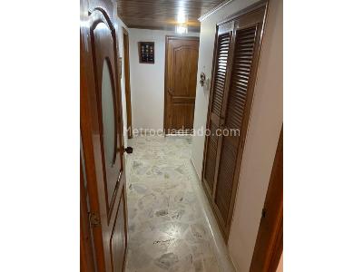 Apartamento de 3 alcobas en venta en Altos De Riomar, Barranquilla, 247 m² · foto 5 de 13