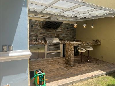 Casa de 4 alcobas en venta en La Castellana, Barranquilla, 240 m² · foto 4 de 14