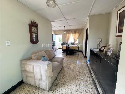 Casa de 5 alcobas en venta en El Poblado, Barranquilla, 465 m² · foto 6 de 20