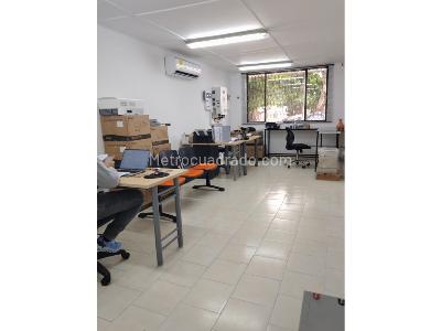 Casa de 4 alcobas en venta en Paraiso, Barranquilla, 215 m² · foto 2 de 16