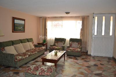 Casa en venta en Quinta Paredes, Bogotá · foto 2 de 14