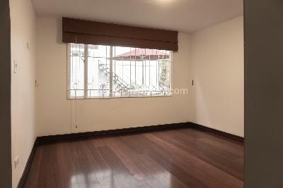 Casa de 5 alcobas en venta en La Esmeralda, Bogotá, 280 m² · foto 16 de 20