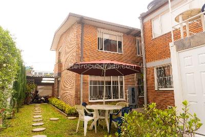 Casa de 5 alcobas en venta en La Esmeralda, Bogotá, 280 m² · foto 5 de 20