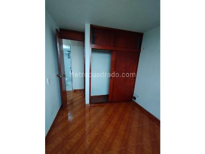 Apartamento en venta en Ciudad Alsacia, Bogotá · foto 13 de 17