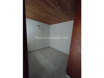 Casa de 5 alcobas en venta en Ciudad Jardin, Bogotá, 288 m² · foto 3 de 14