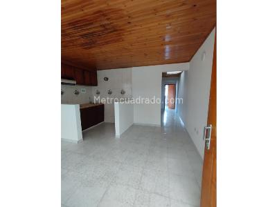 Casa de 5 alcobas en venta en Ciudad Jardin, Bogotá, 288 m² · foto 8 de 14